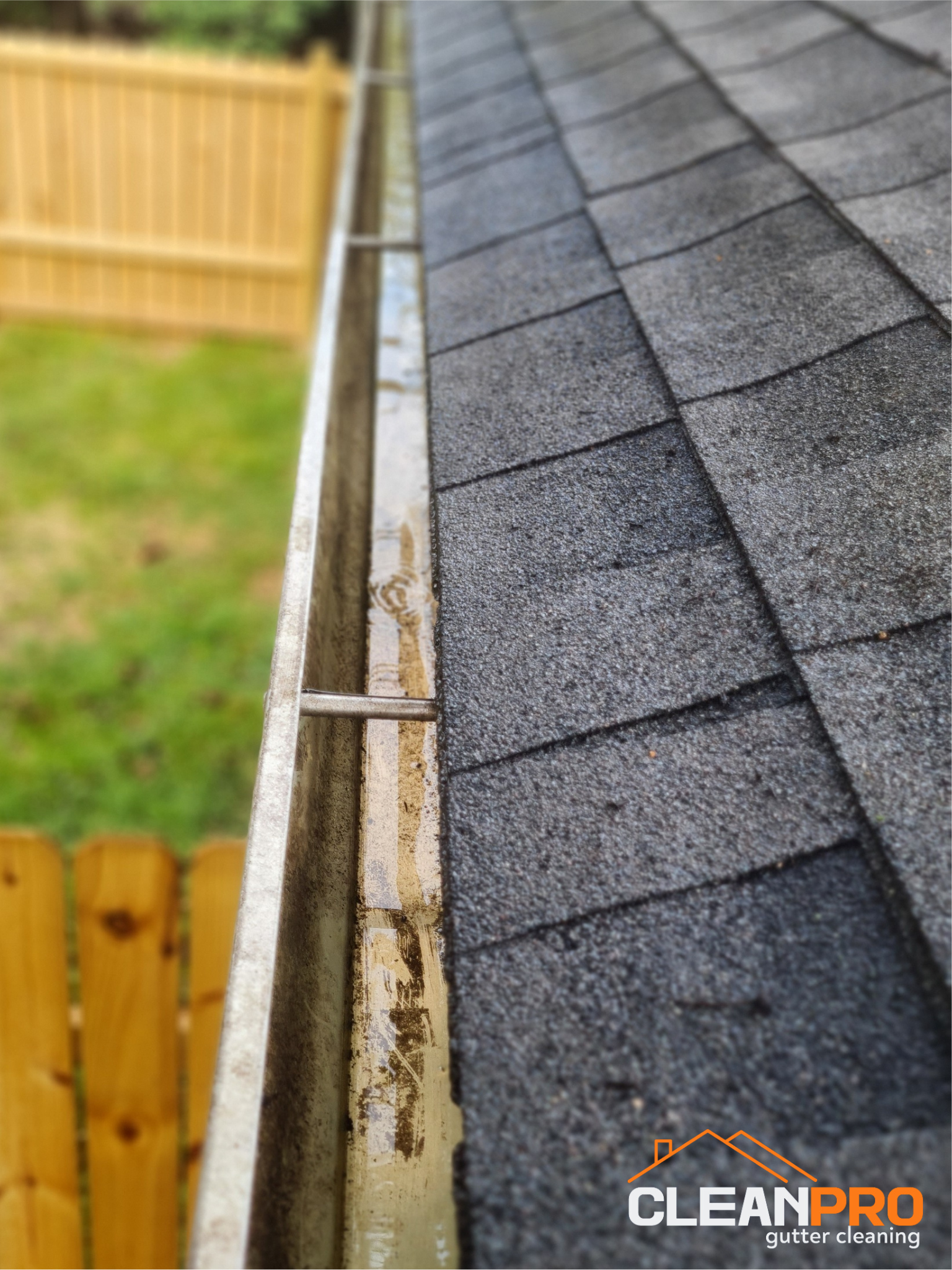 Best Gutter Cleaning Service in Knoxville