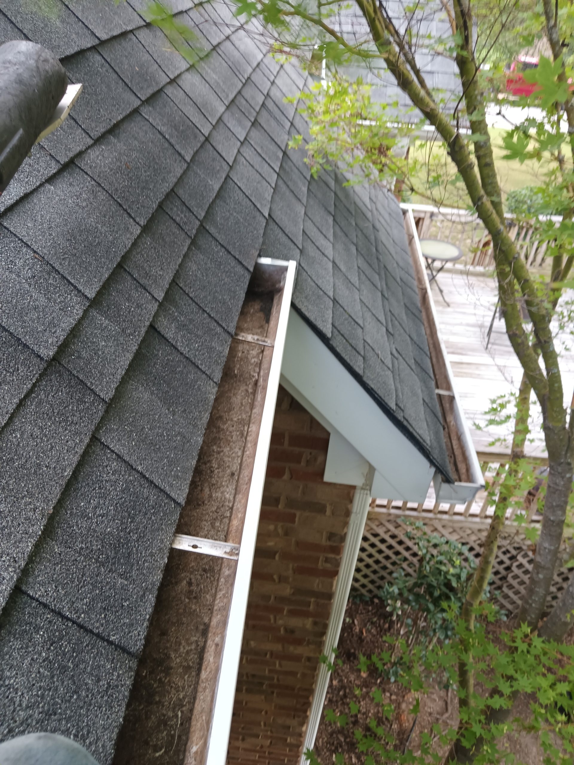 Gutter Cleaning in Boston for Adrian Home