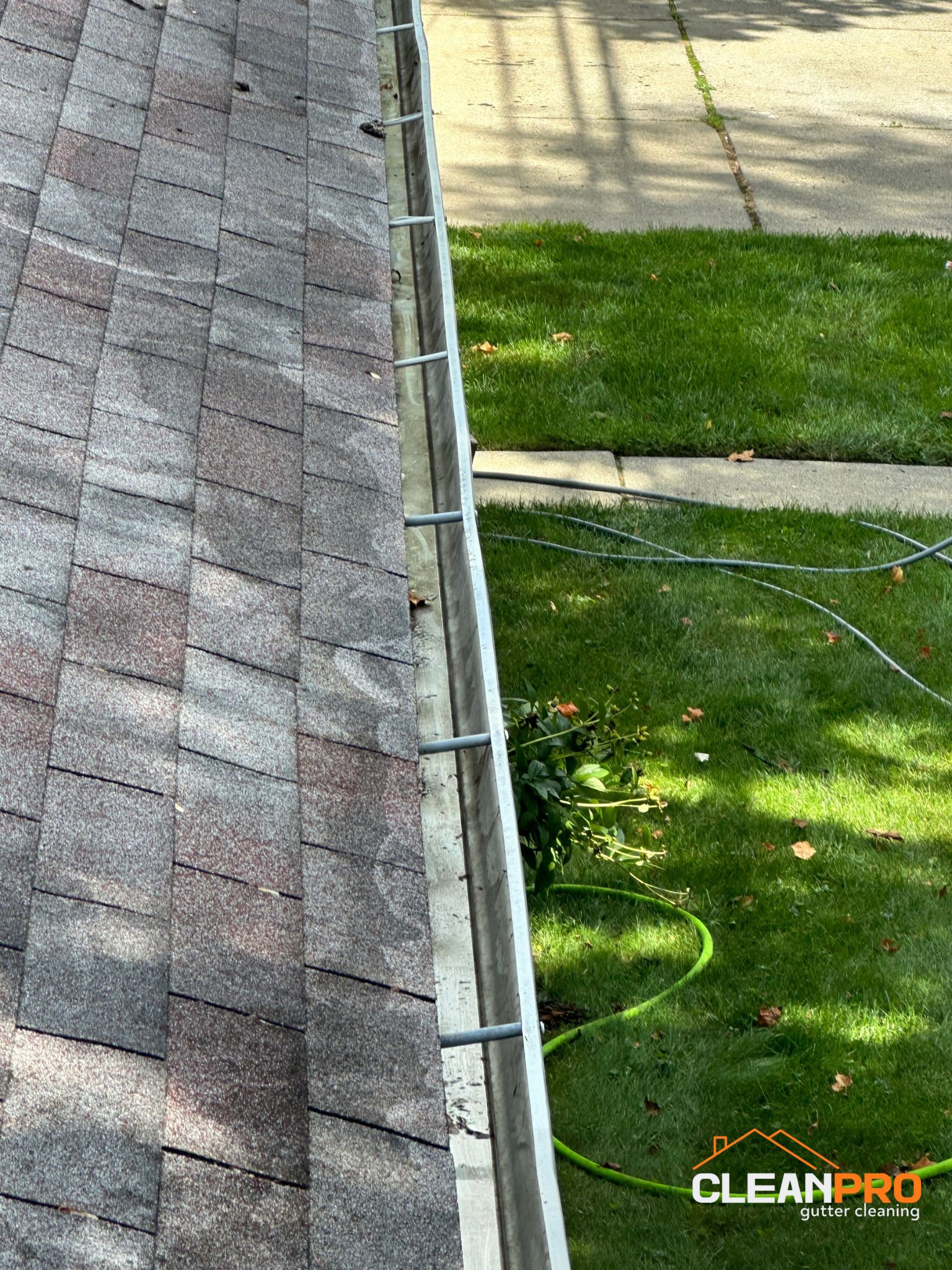 Professional Des Moines Gutter Cleaners