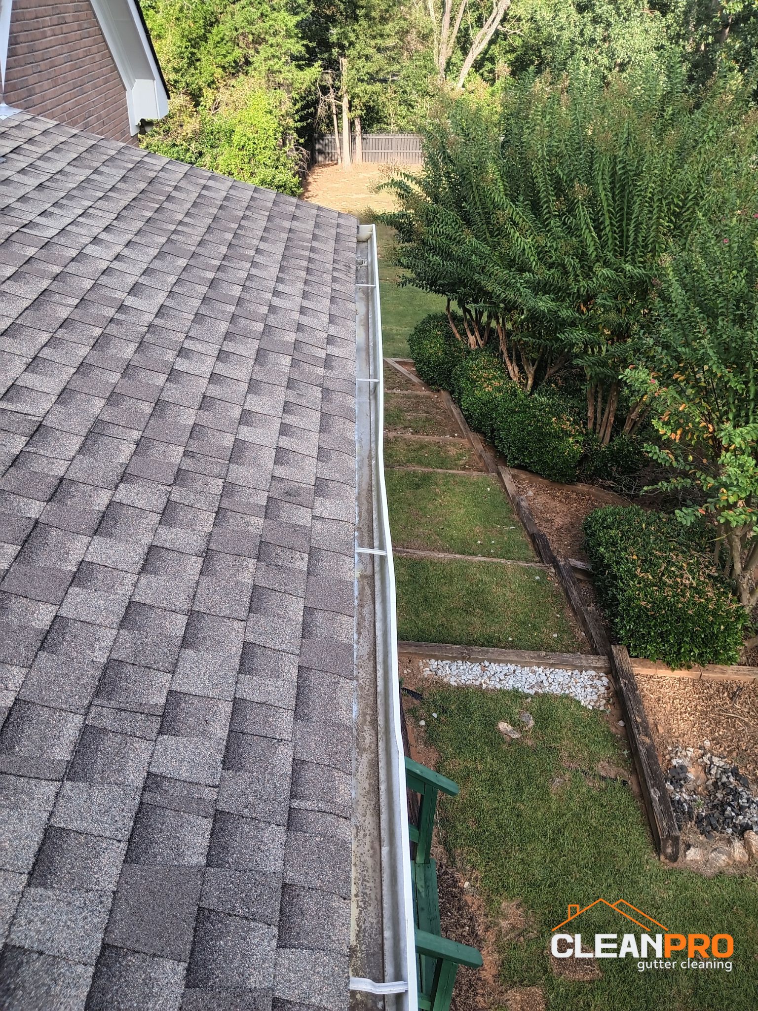 Quality Gutter Cleaning in Des Moines IA