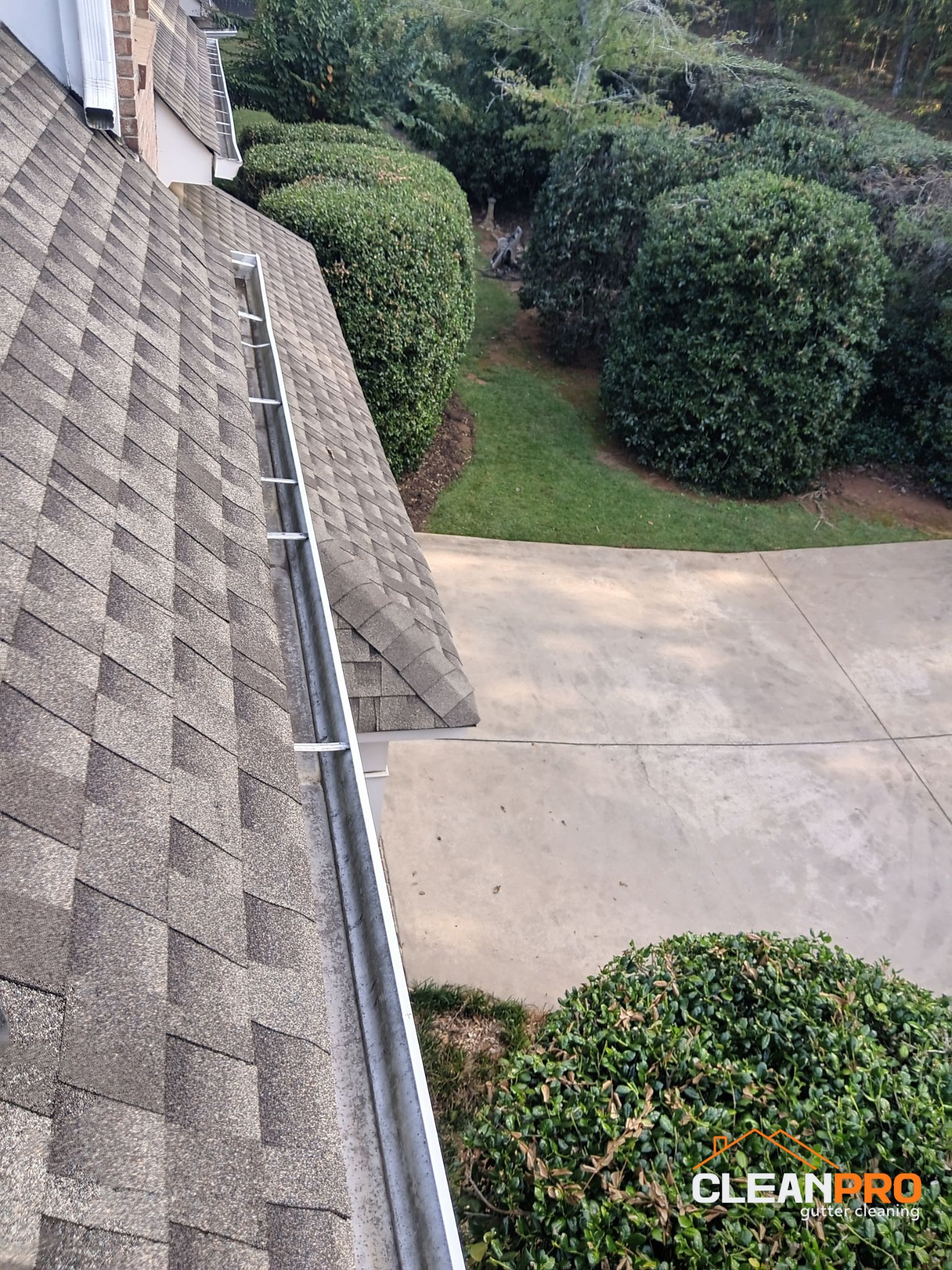Quality Gutter Cleaning in Jacksonville FL