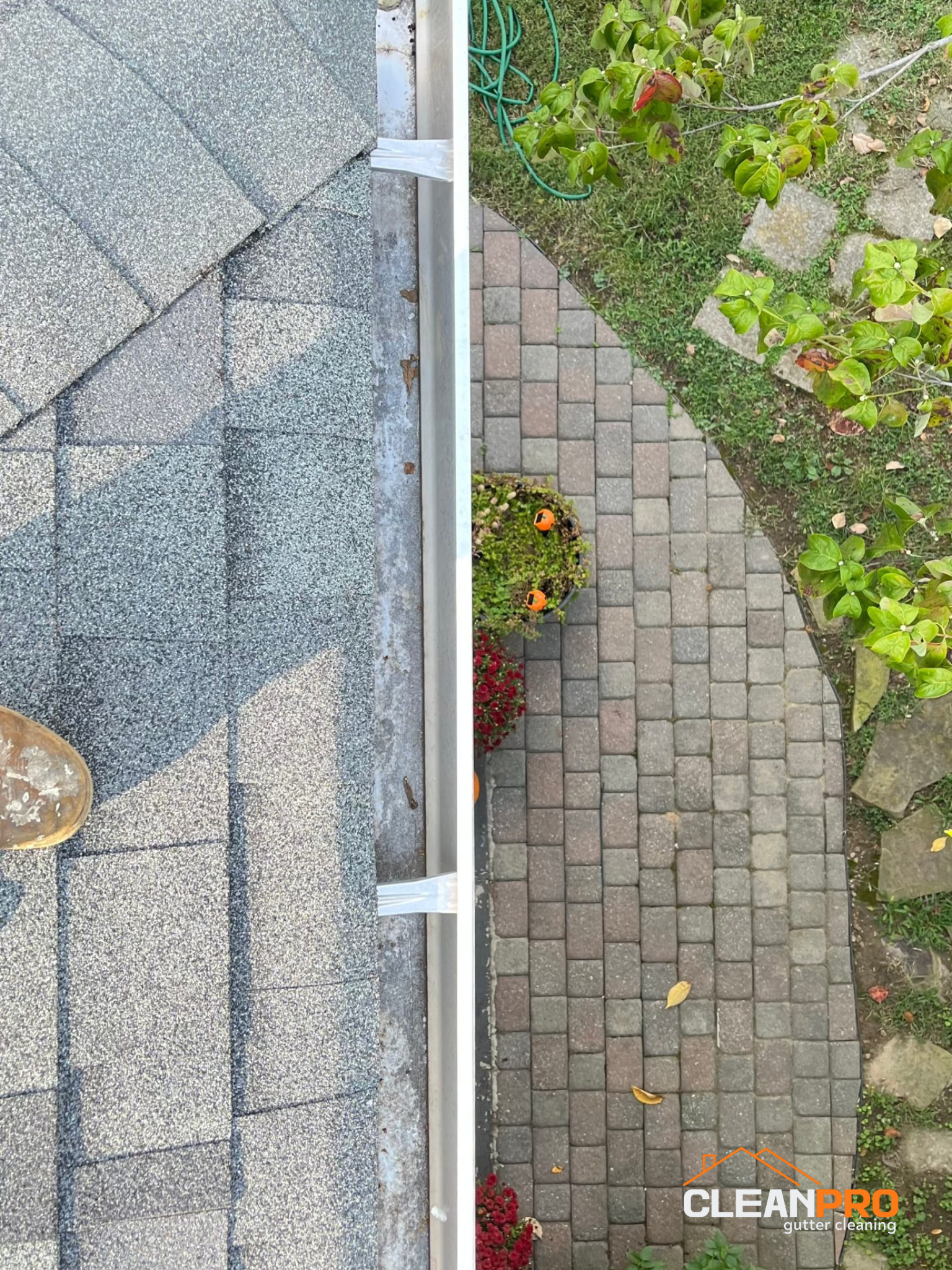 Quality Gutter Cleaning in Orlando FL