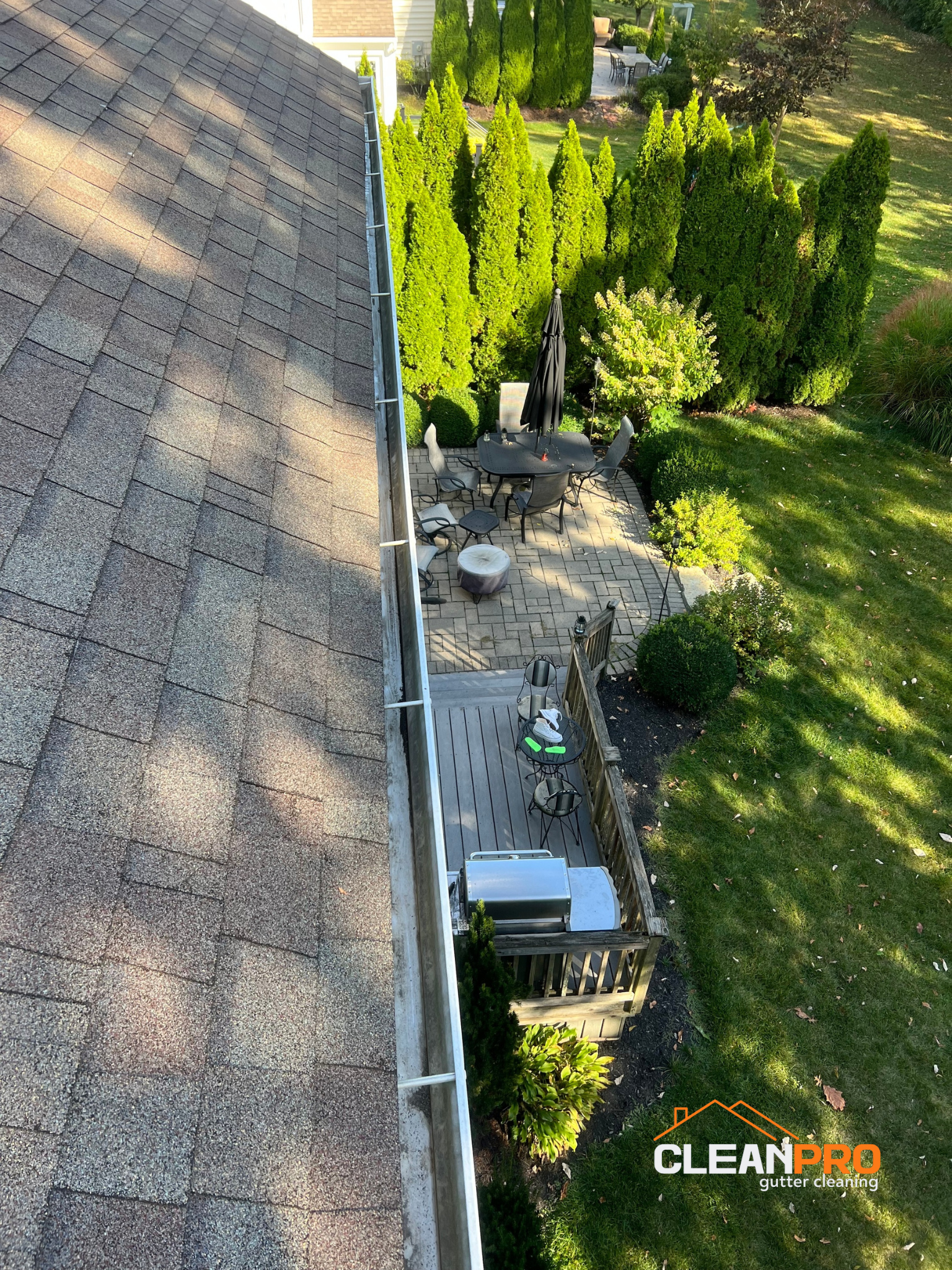 Residential Gutter Cleaning in Cleveland OH