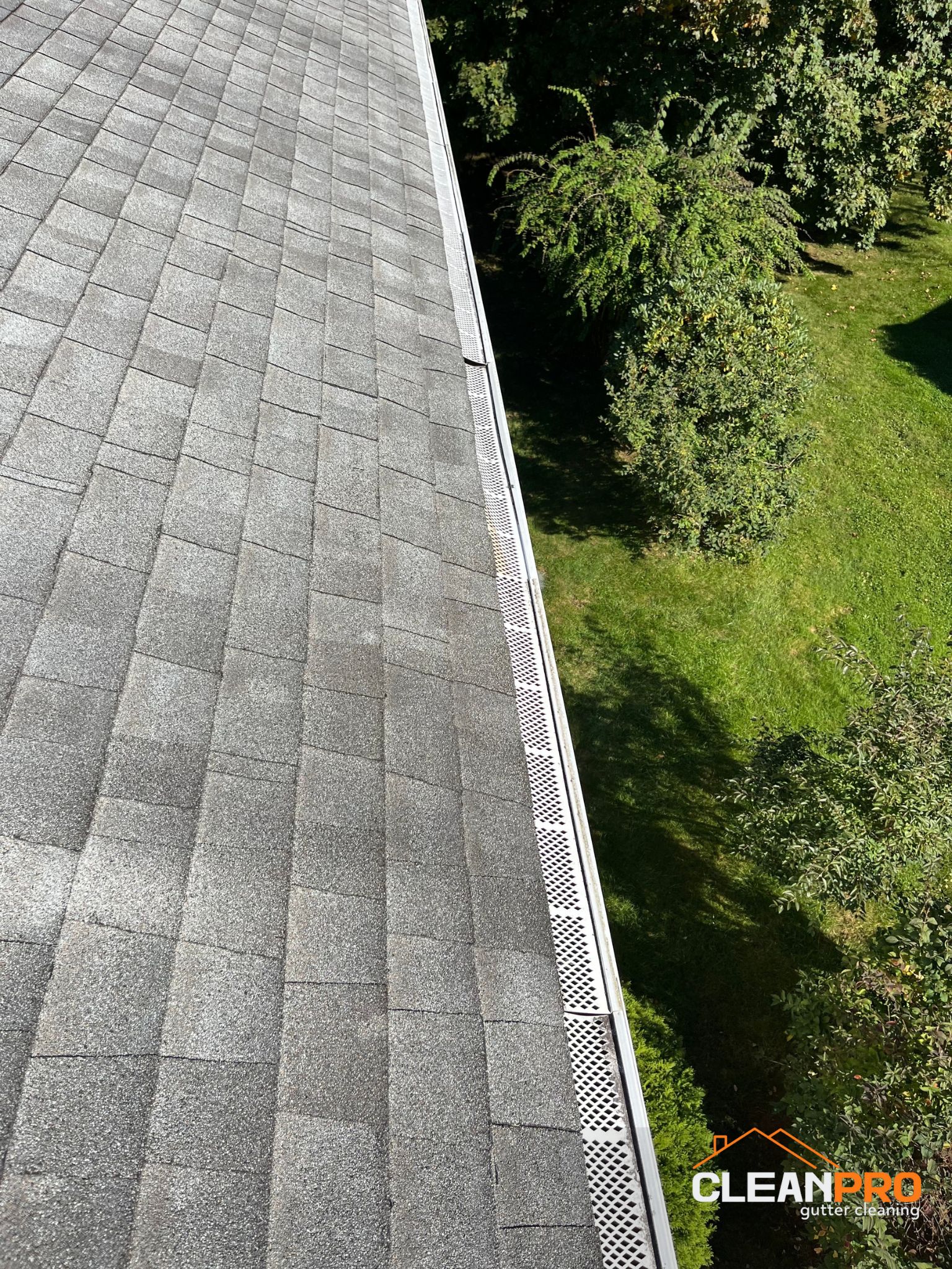 Residential Gutter Cleaning in Houston TX