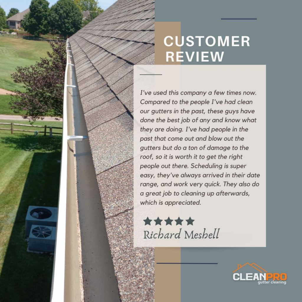 Richard from Douglasville, GA gives us a 5 star review for a recent gutter cleaning service.