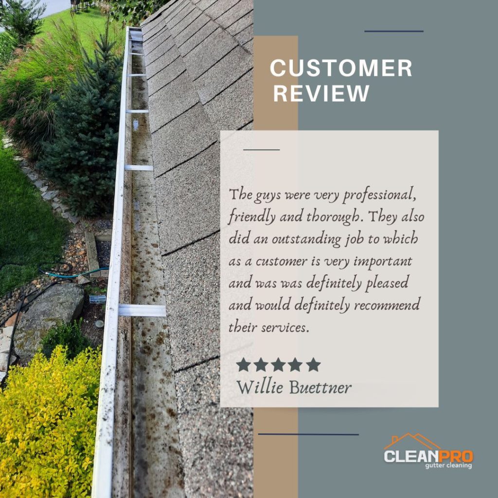 Willie from Naples, FL gives us a 5 star review for a recent gutter cleaning service.
