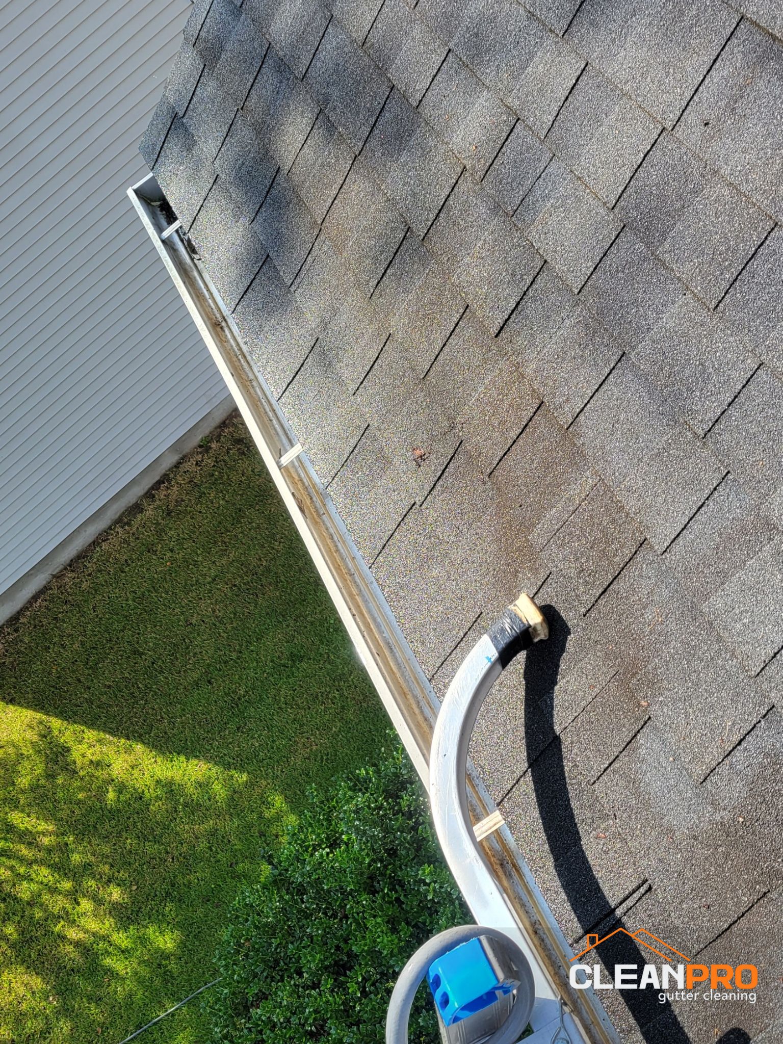 Top Notch Gutter Cleaning Service in Charleston