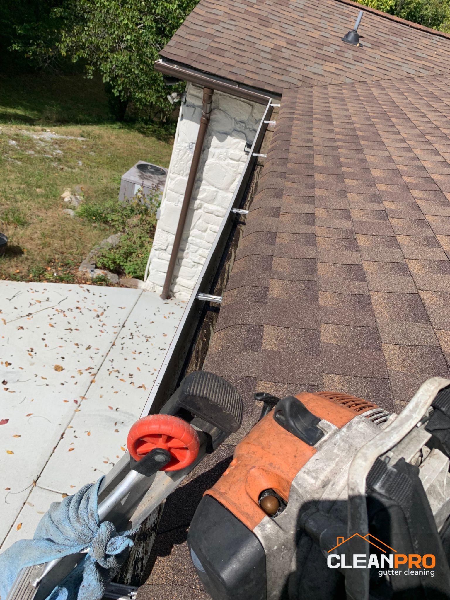 Top Notch Gutter Cleaning Service in Chattanooga