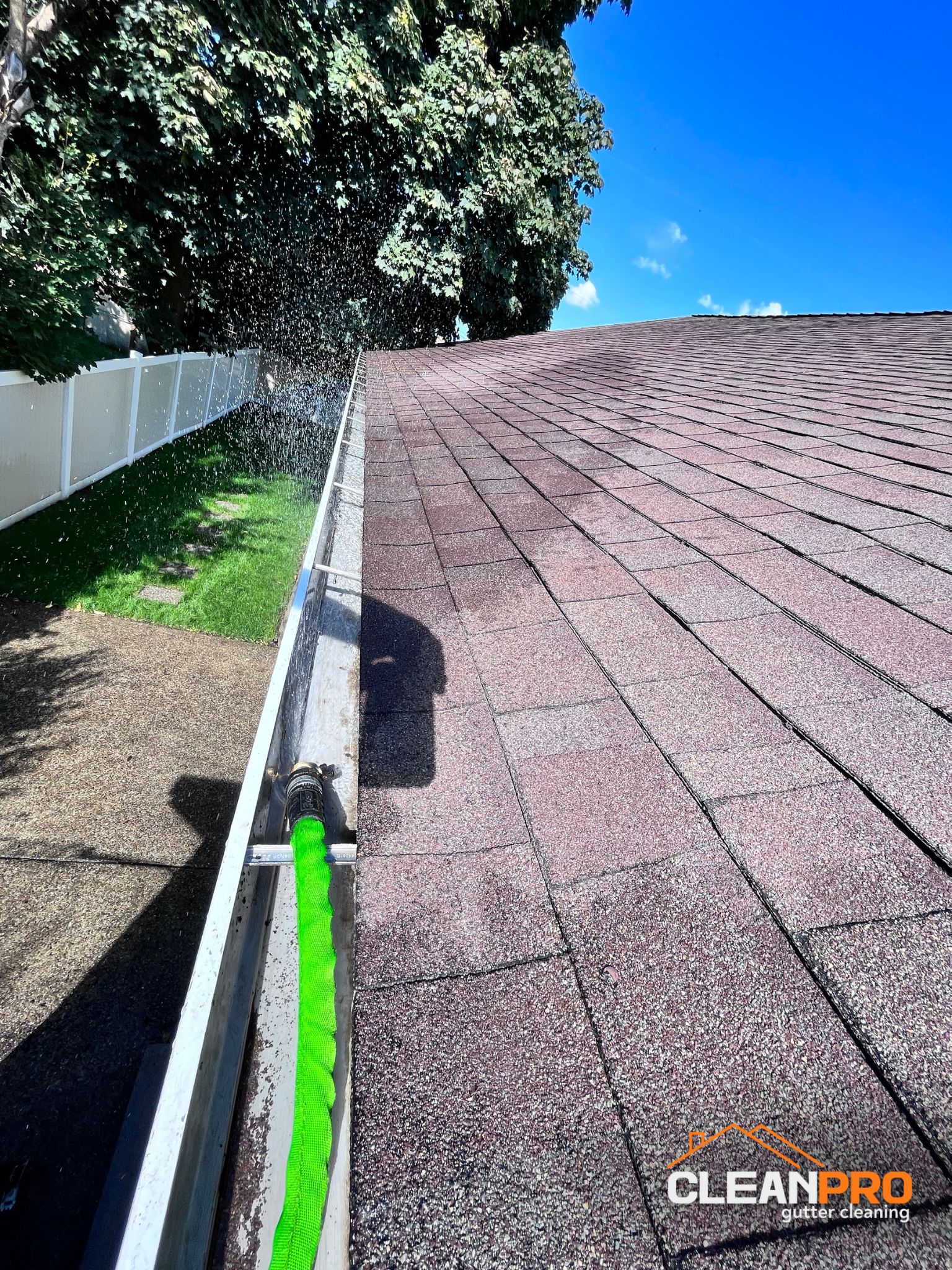 Local Gutter Cleaning in Lilburn