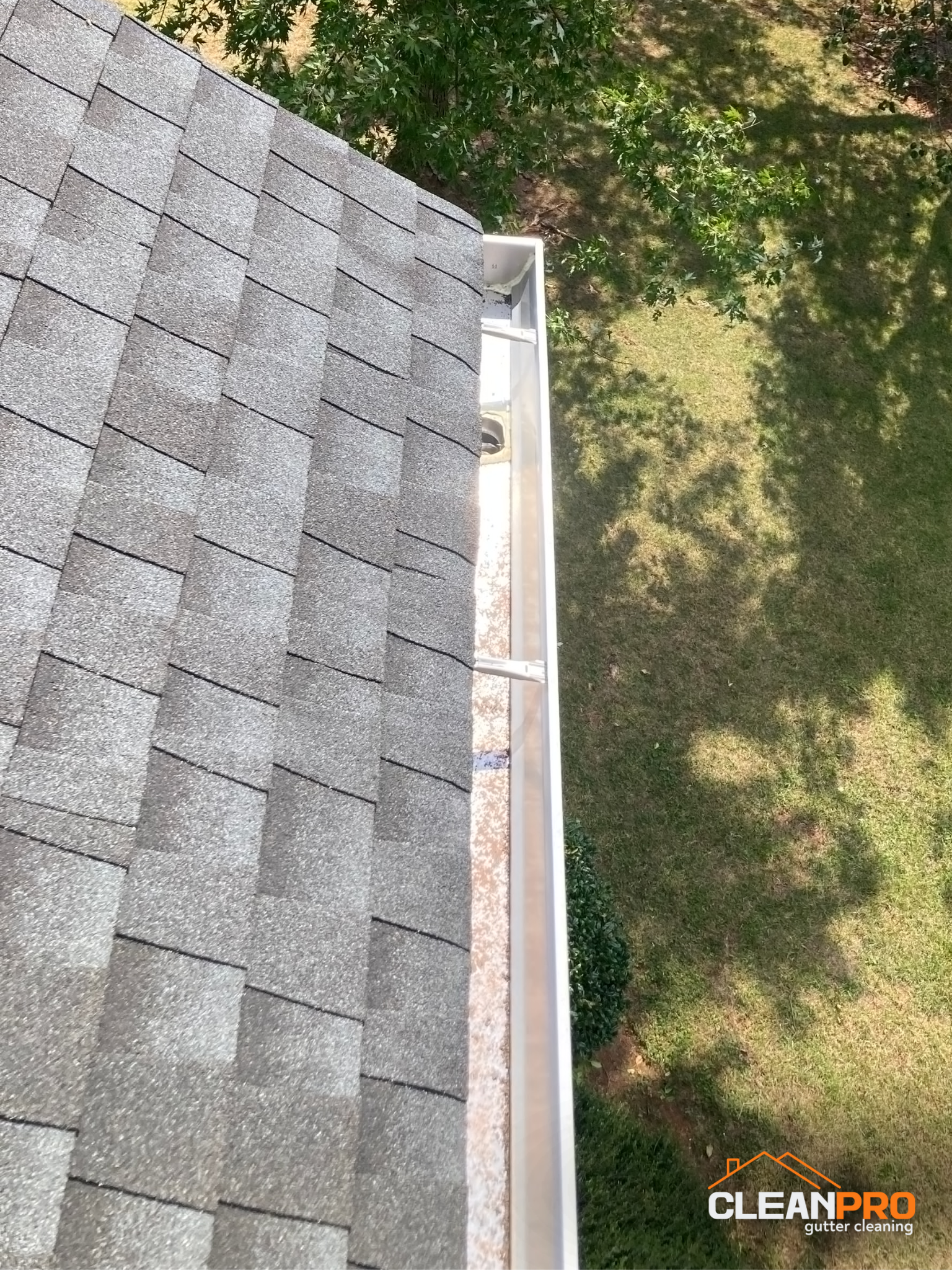 Local Gutter Cleaning in Detroit