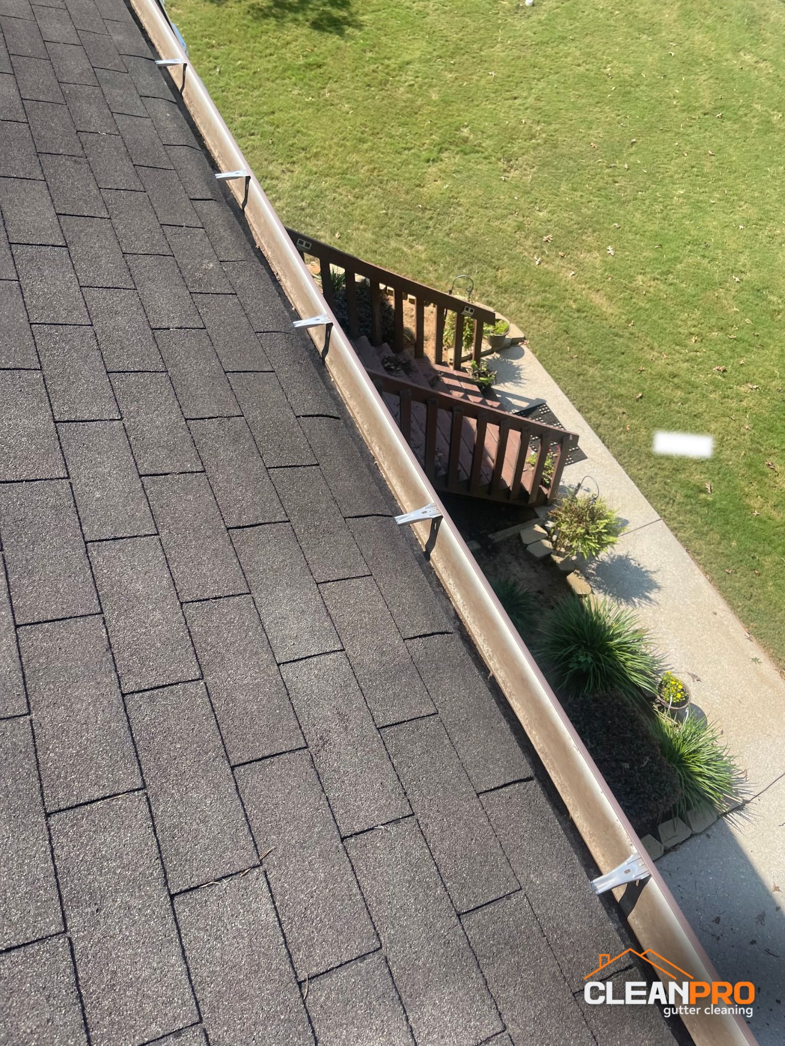 Local Gutter Cleaning in Dallas