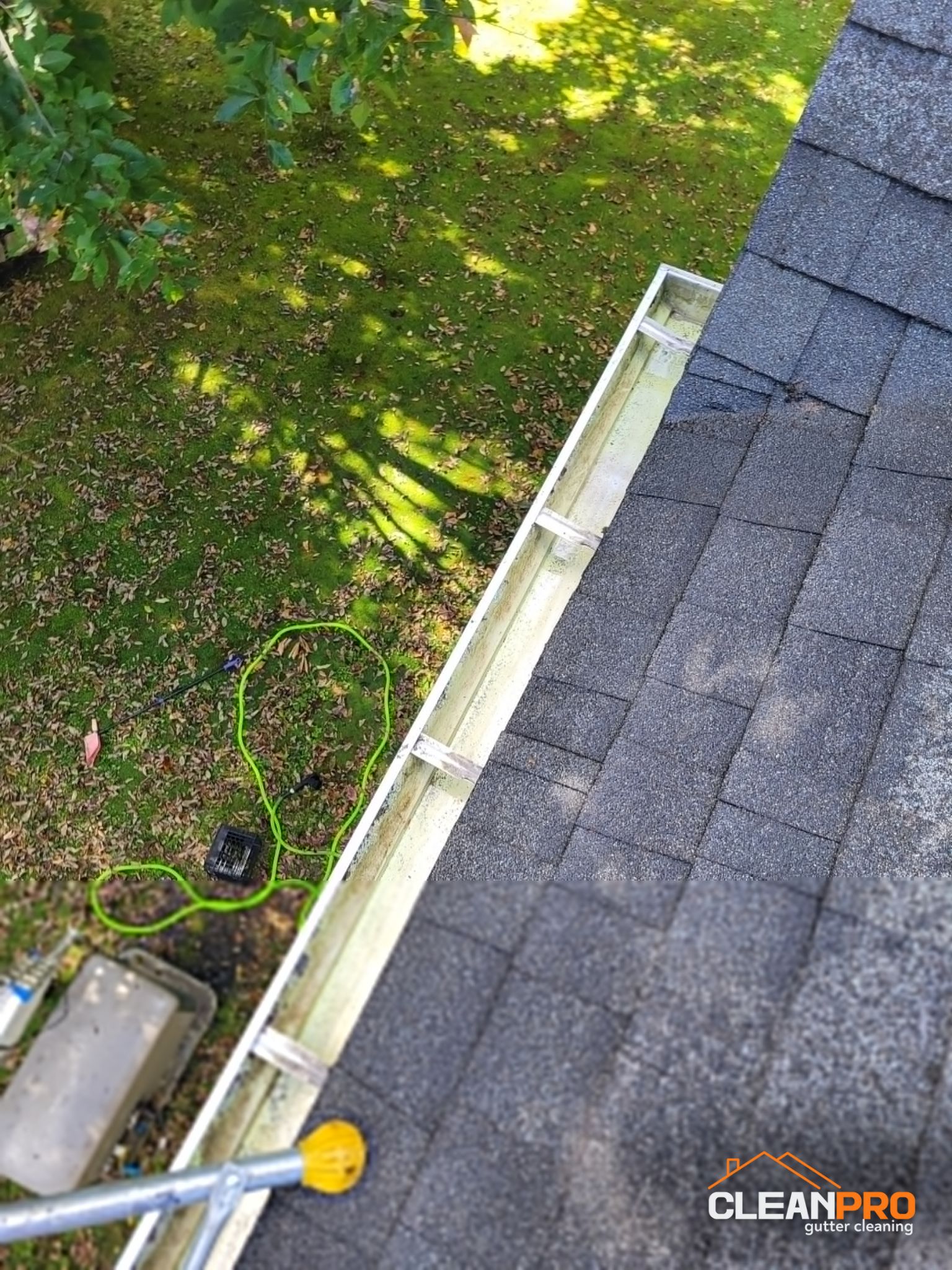 Local Gutter Cleaning in West Allis