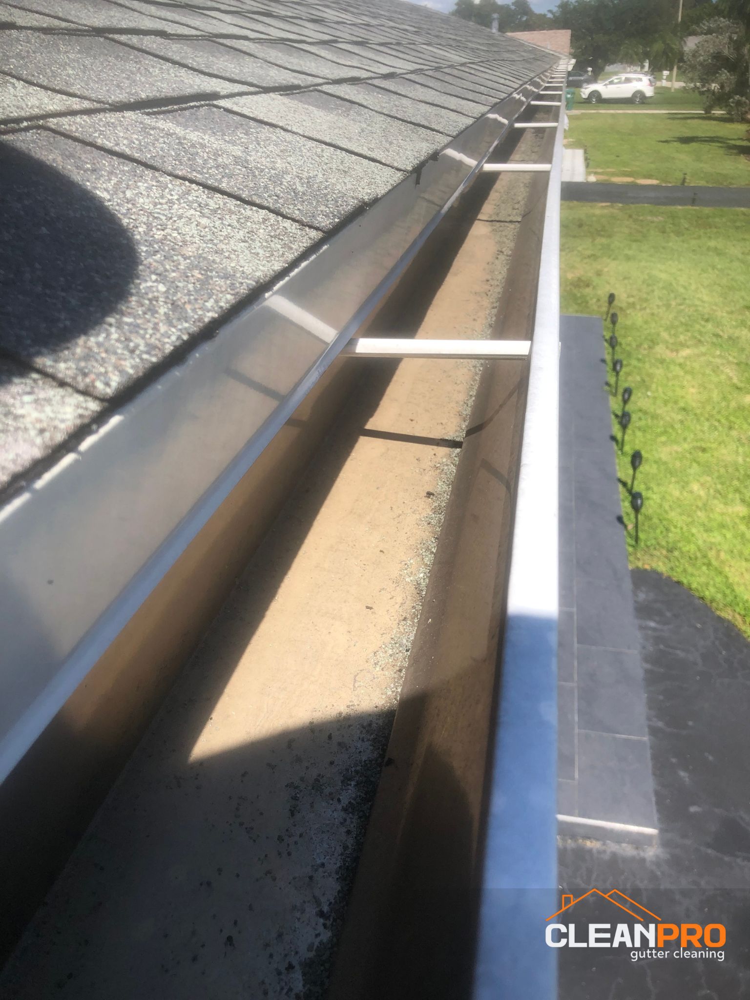 Local Gutter Cleaning in Tampa