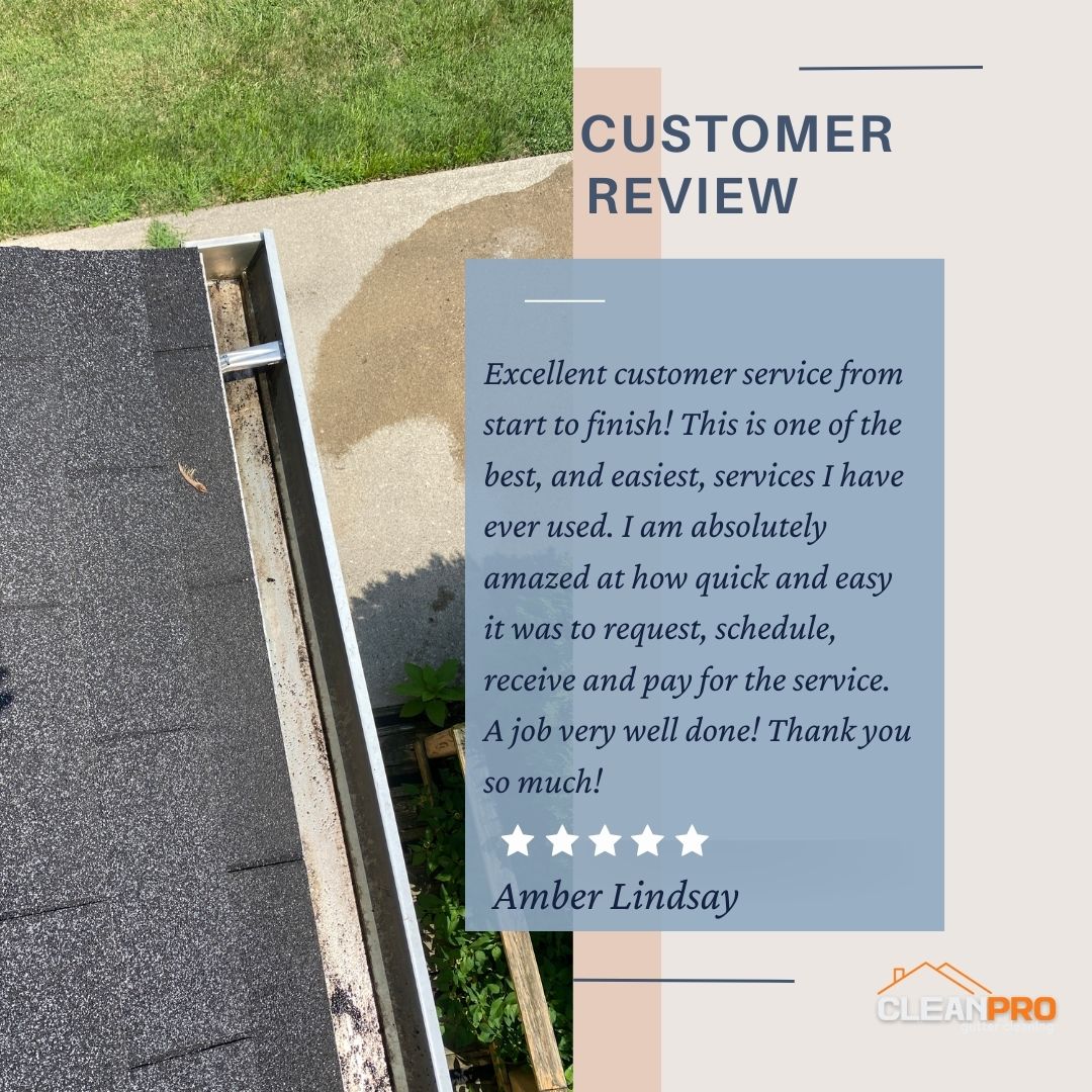Amber from Charleston, SC gives us a 5 star review for a recent gutter cleaning service.