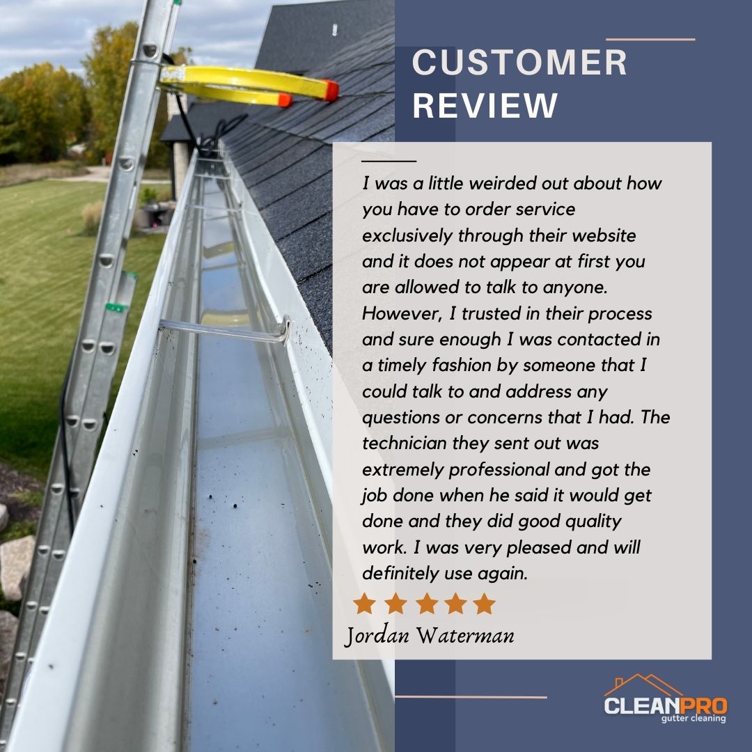 Jordan in Columbia, MO gives us a 5 star review for a recent gutter cleaning service.