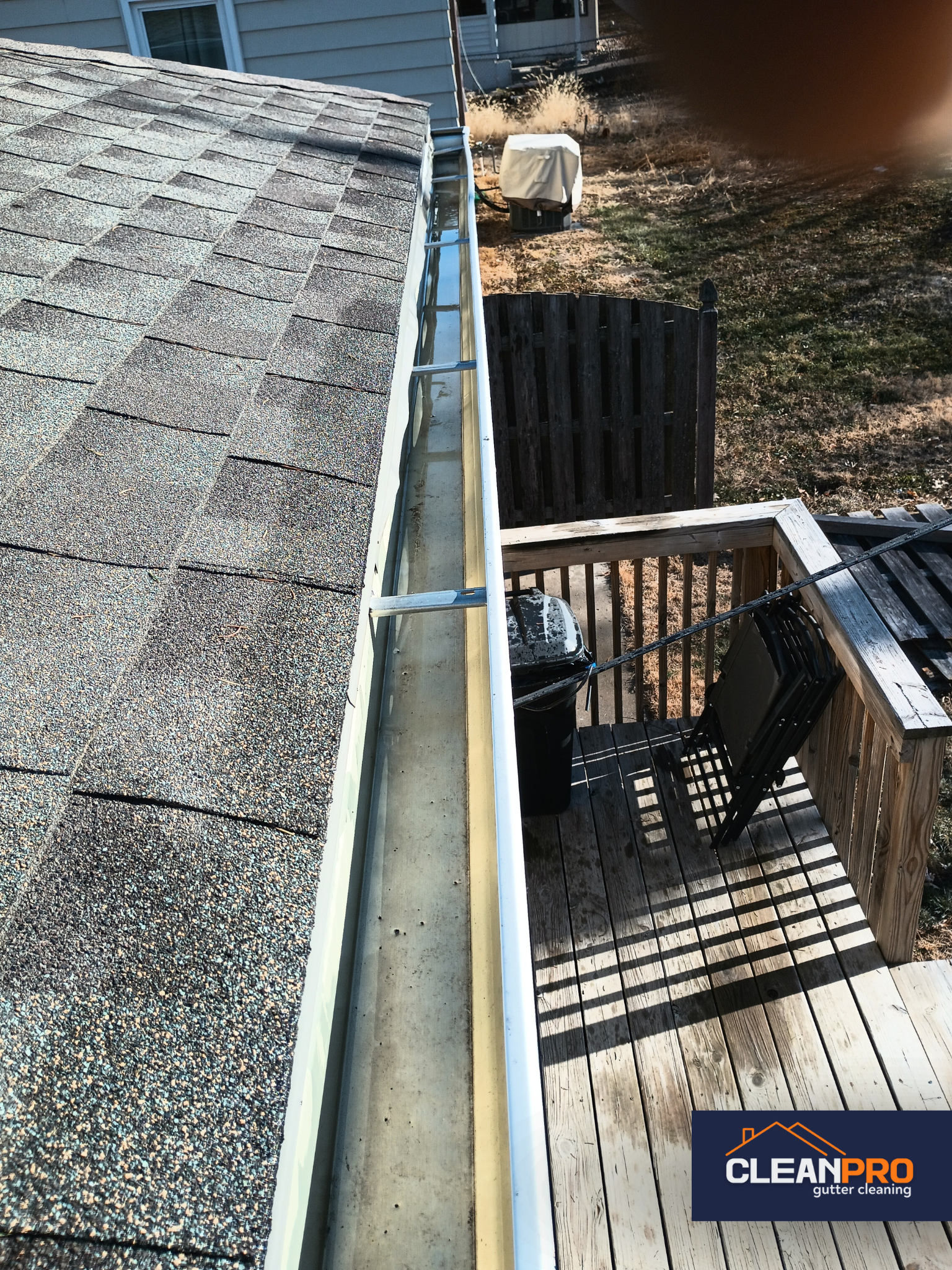 Local Gutter Cleaning in Dallas , TX