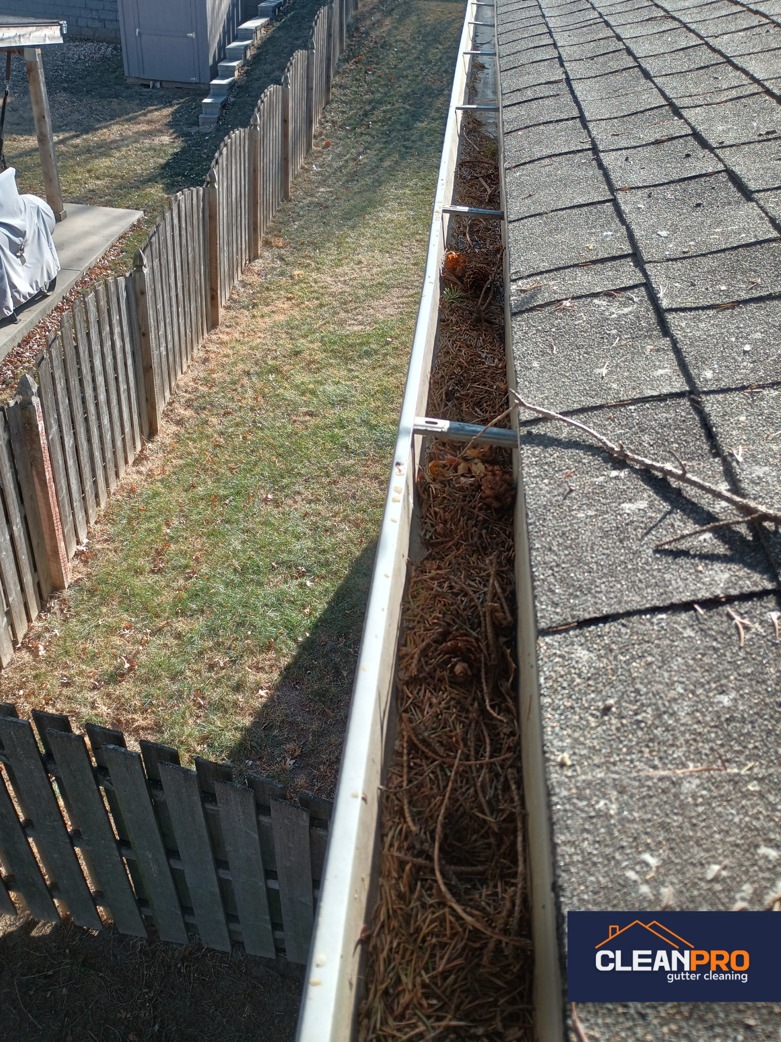 Residential Gutter Cleaning in Dallas , TX