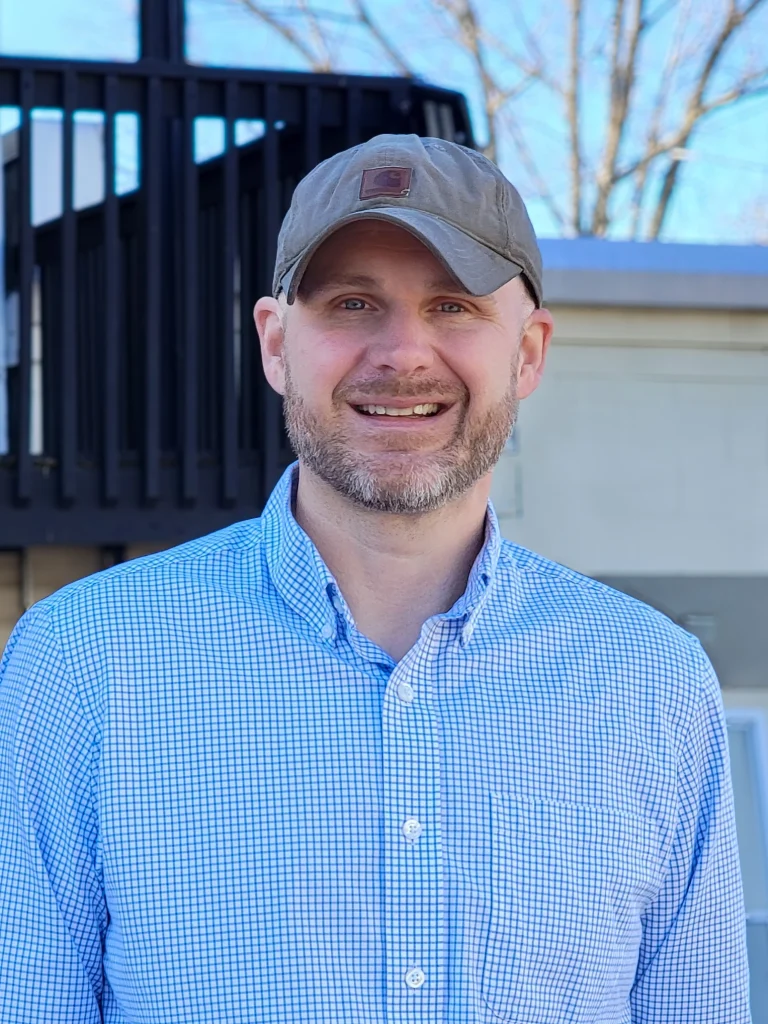 Jonathan-D-Byrd-I-CEO-Of-Clean-Pro-Gutter-cleaning-768x1024